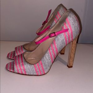 Manolo Blahnik-100% Authentic pink and grey pump